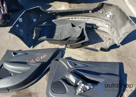 2022 Chevrolet Malibu Fwd Lt from USA, damaged, VIN 1G1ZD5STXNF213423